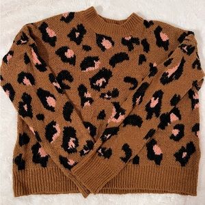 Winter sweater. Beautiful and warm. Cheetah  prints. Crop sweater.